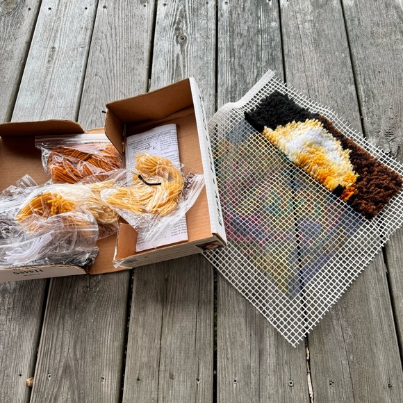 Vintage Caron Latch Hook Rug Kits And Extras Lot - Picture 7 of 7